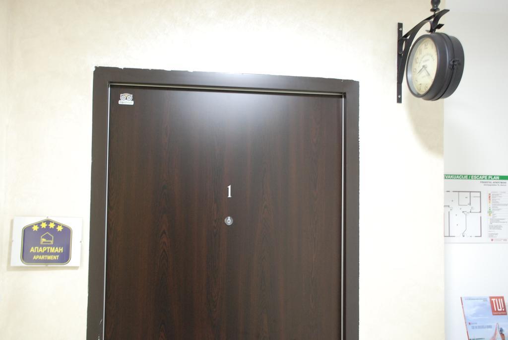 Franstal Apartments Belgrád Szoba fotó